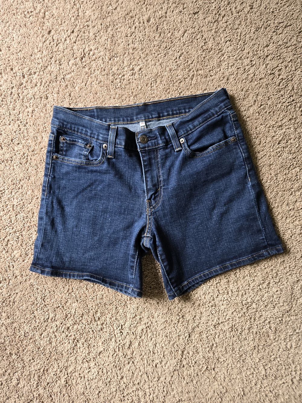 Levi's Dark Wash Denim Jean Shorts Size 28 / 6